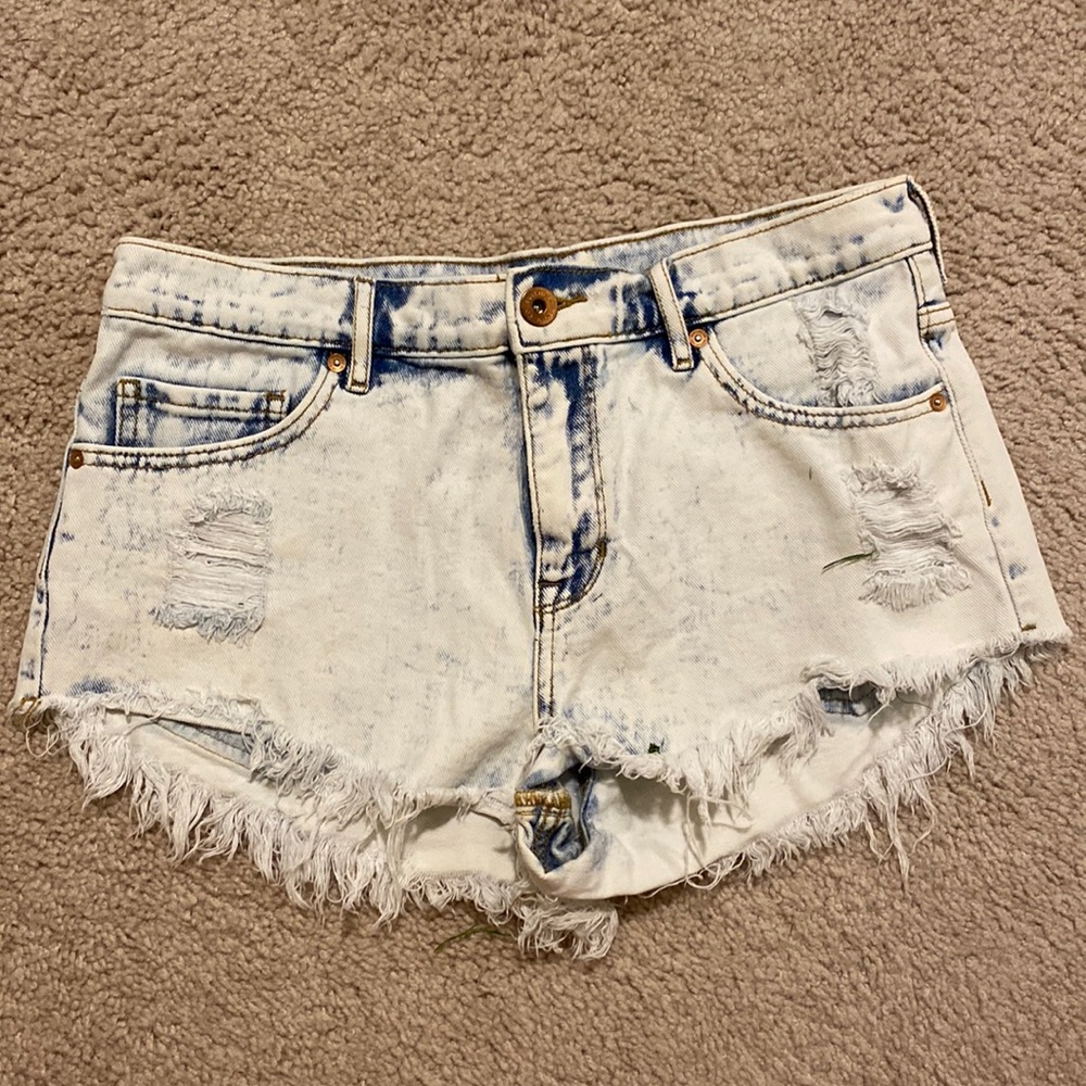 Bullhead High Rise Short (PacSun)